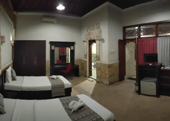 Hana Hotel Kuta (Bali)